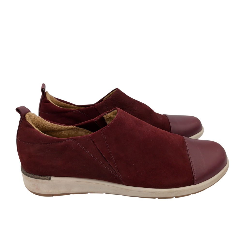 Walking Cradles Ozzie Womens 9M Burgundy Suede Leather Cap Toe Slip On Loafers